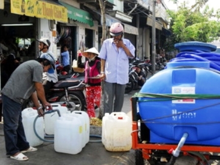  Nhiều nơi ở Bình Định thiếu nước sinh hoạt ảnh 1